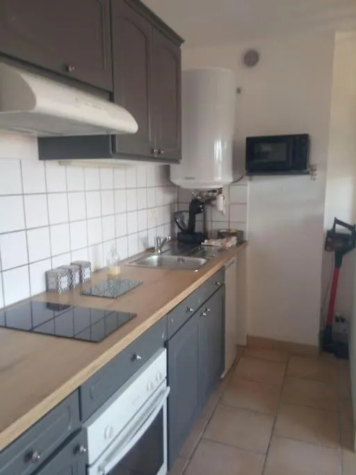 Studio Climatise Residence Le Galilee Avec Terrasse Proche Des Remparts 亞維農 公寓