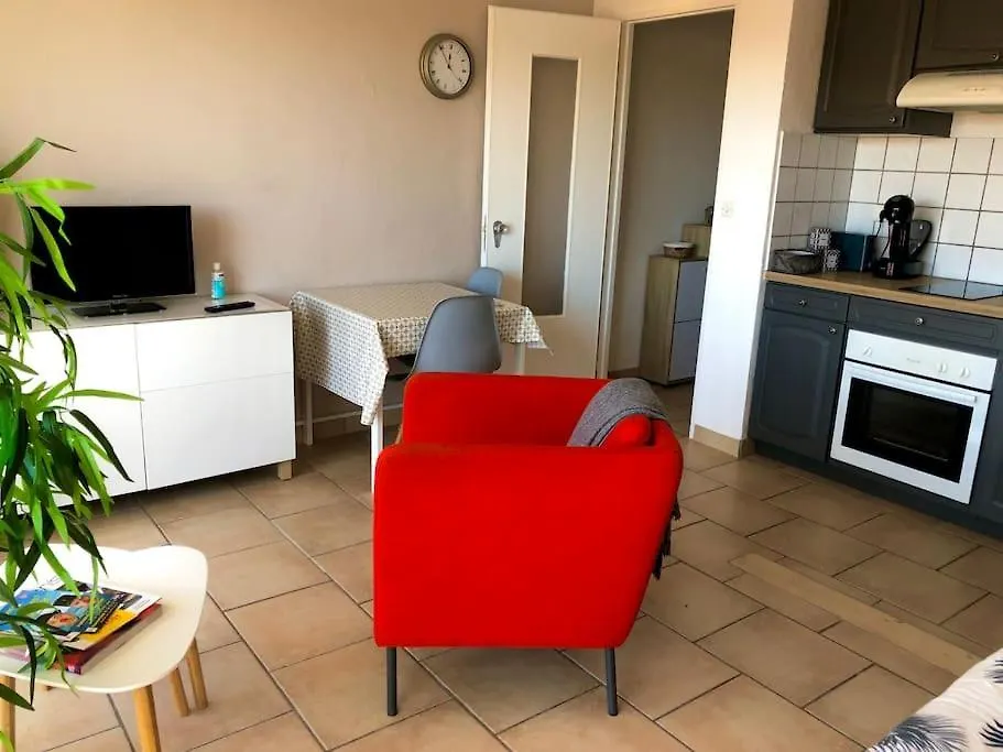 Studio Climatise Residence Le Galilee Avec Terrasse Proche Des Remparts Avignon