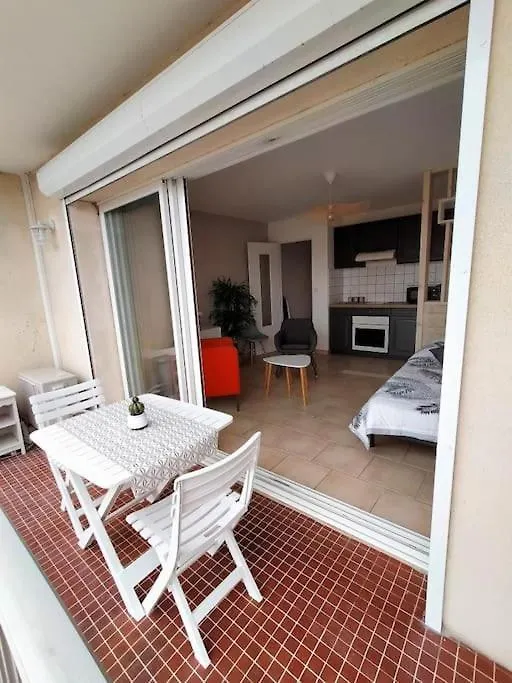 公寓 Studio Climatise Residence Le Galilee Avec Terrasse Proche Des Remparts 亞維農